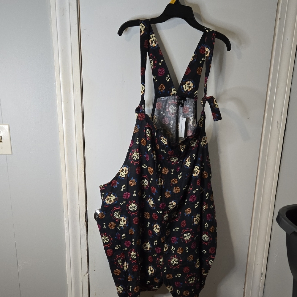 Pixar Coco Overall Shorts Size 5x